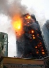Impactantes im�genes del edificio incendiado en Shanghai