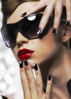 Esta Navidad ap�ntate a la manicura joya