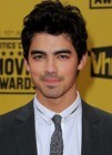 Joe Jonas... �lujo, desenfreno y alcohol en Las Vegas!