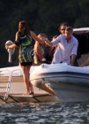 George Clooney y Cindy Crawford: �juntos y de copas en un barco! 