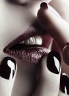 Este oto�o tus u�as se llenan de glamour y color