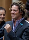 David Bisbal pone tierra de por medio a la pol�mica con Elena Tablada