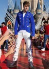 Justin Bieber levanta pasiones en Disneyland