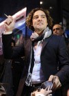 David Bisbal revoluciona Callao en la firma de discos