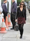 El look colegiala de Pippa Middleton despierta deseo y admiraci�n entre los obreros