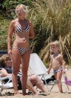 Valeria Mazza luce palmito en las playas de Punta del Este