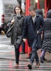 Anne Hathaway y su prometido Adam Shulman, enamorados en Nueva York