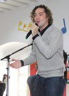 David Bisbal, el mejor amigo de los ni�os