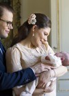 Primeras fotos de la Princesa Victoria de Suecia y el Pr�ncipe Daniel junto a su hija Estelle
