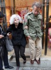 La duquesa de Alba y Alfonso D�ez, disfrutan de las compras durante su luna de miel en Par�s