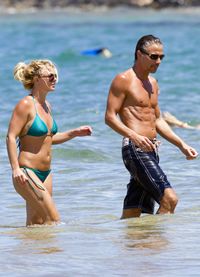 Britney Spears y su novio desatan la pasi�n en Hawai