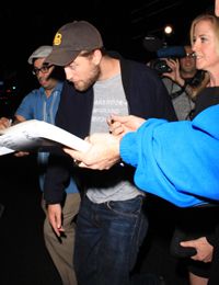 Robert Pattinson se deja barba