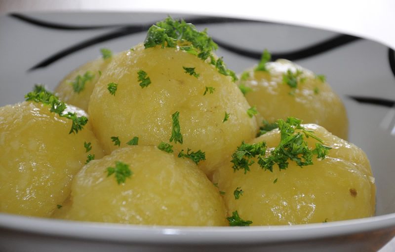 Ensalada de patatas y perejil