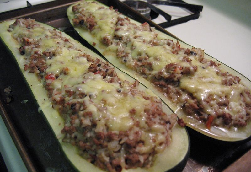 Calabacines rellenos de jamón y queso