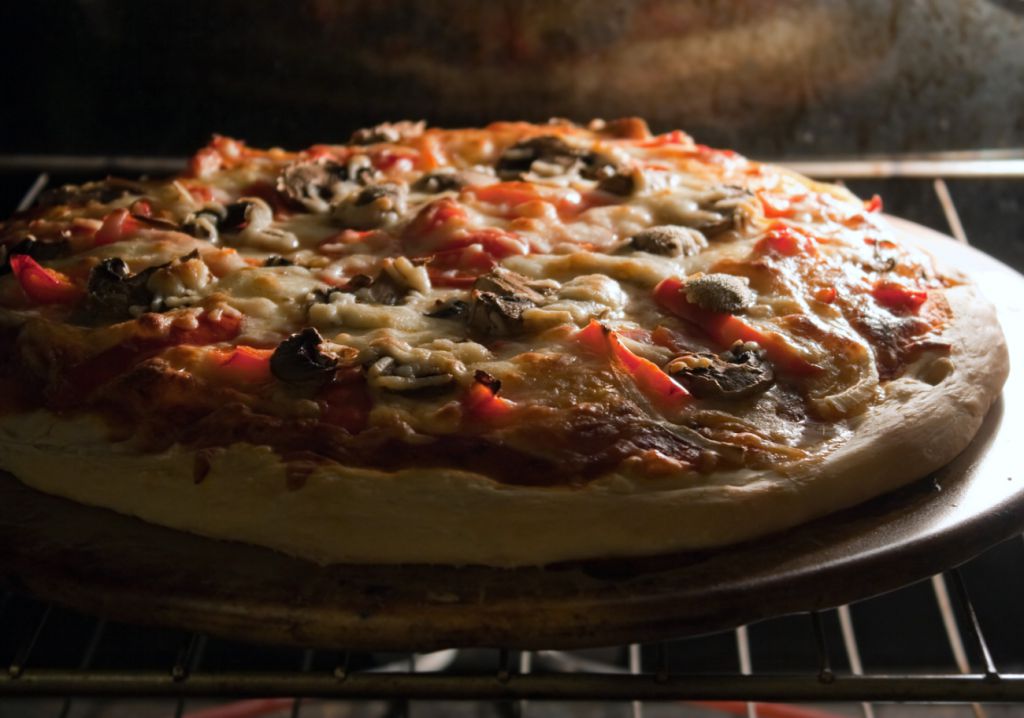 Pizza de cebolla y pimiento