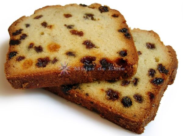 Cake de pasas y almendra
