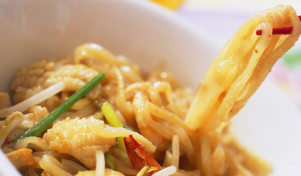 Fideos de soja, pollo y verdura