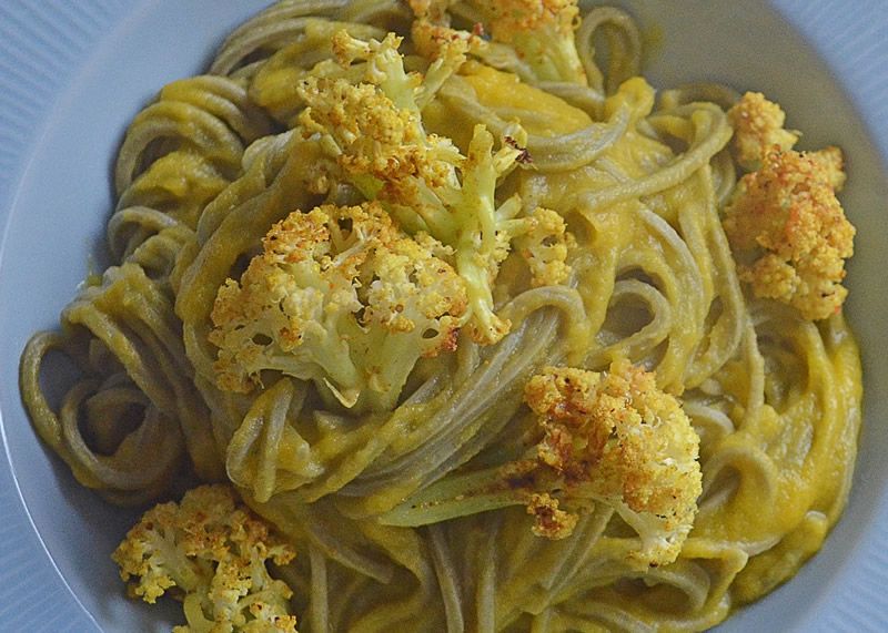 Macarrones integrales con coliflor