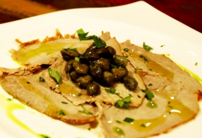 Filetitos de ternera con salsa de alcaparras