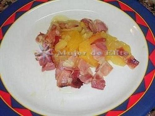Patatas con cebolla y bacon