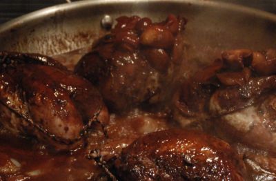 Perdices en salsa al chocolate