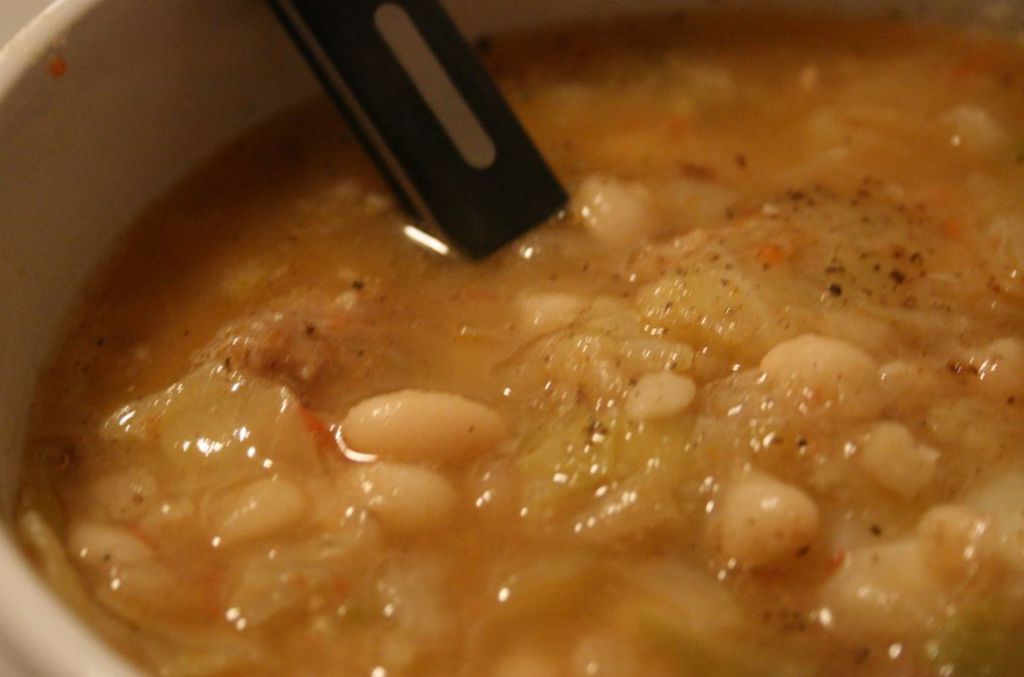 Potaje de alubias con patatas