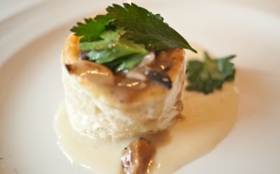 Volauvent rellenos de  setas con bechamel