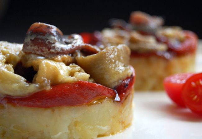 Molde de patatas con pimientos