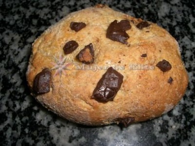 Bollos de leche con chocolate