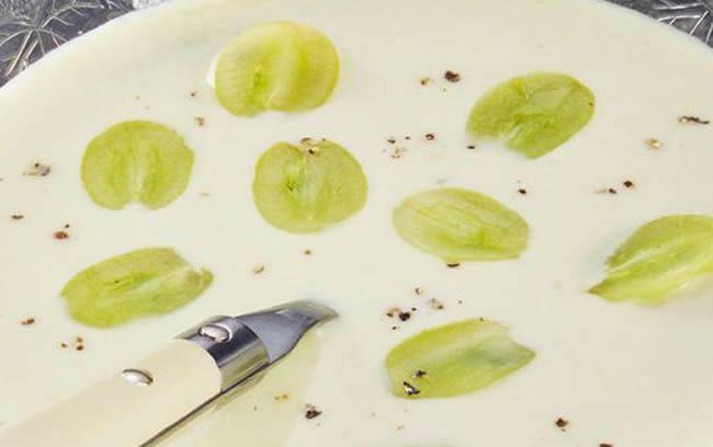 Sopa de uvas