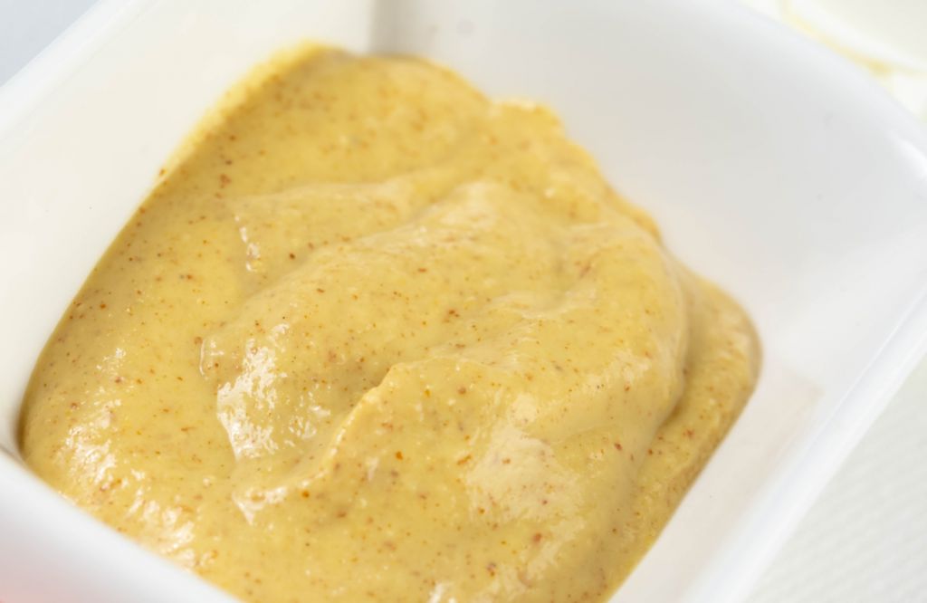 Mantequilla a la mostaza