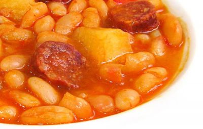 Judías con patatas y chorizo