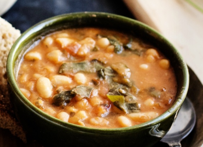 Soja verde con tomatitos, cilantro y comino