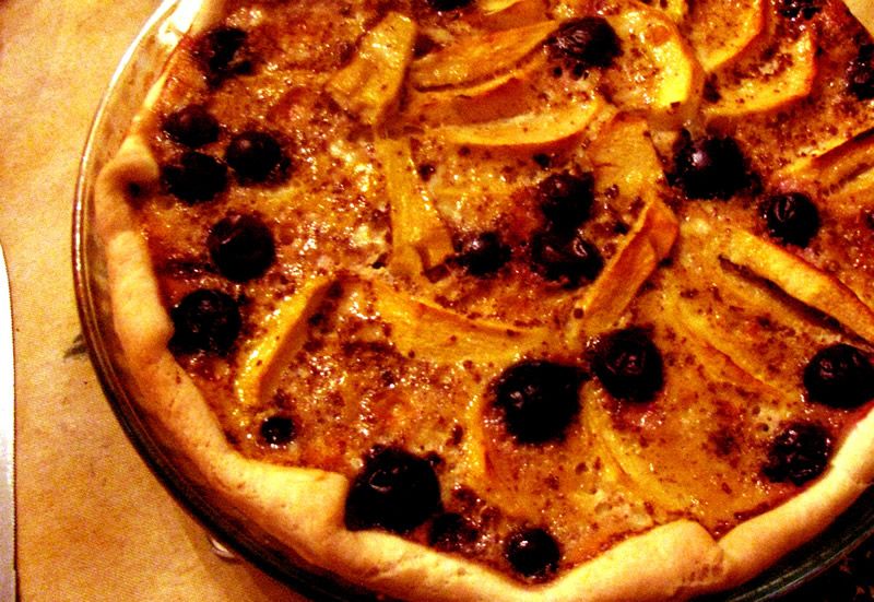 Tarta de manzana con pasas
