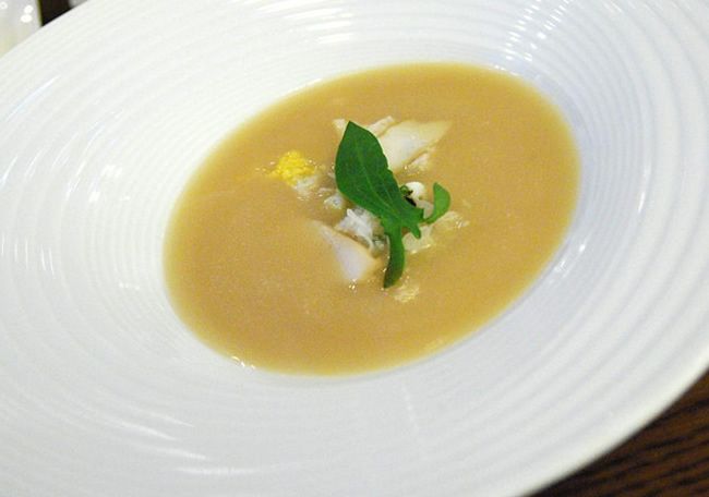 Crema de garbanzos con bacalao