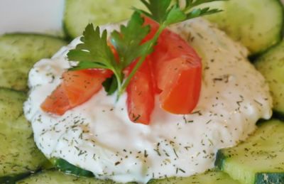 Salsa de yogur al ajo