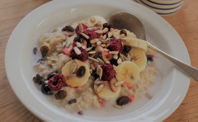 Muesli de avena con frutas