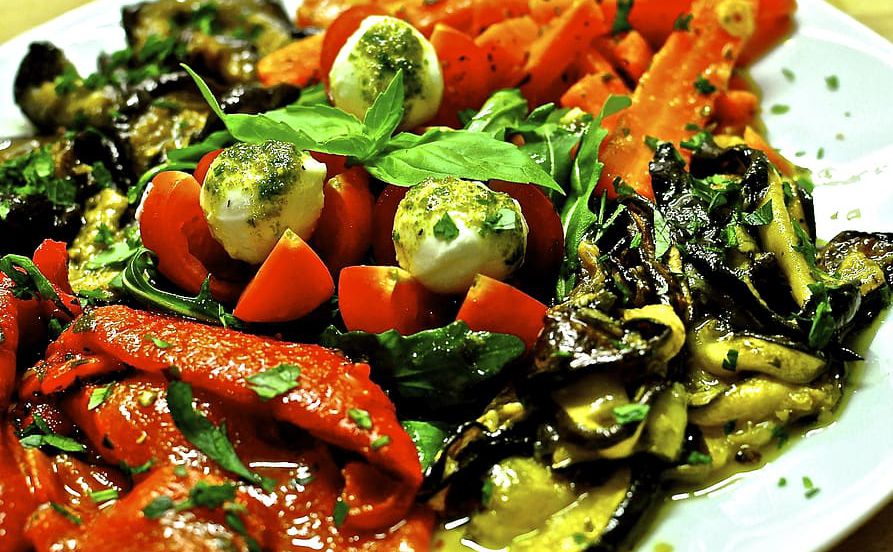 Verduras a la plancha con queso de cabra