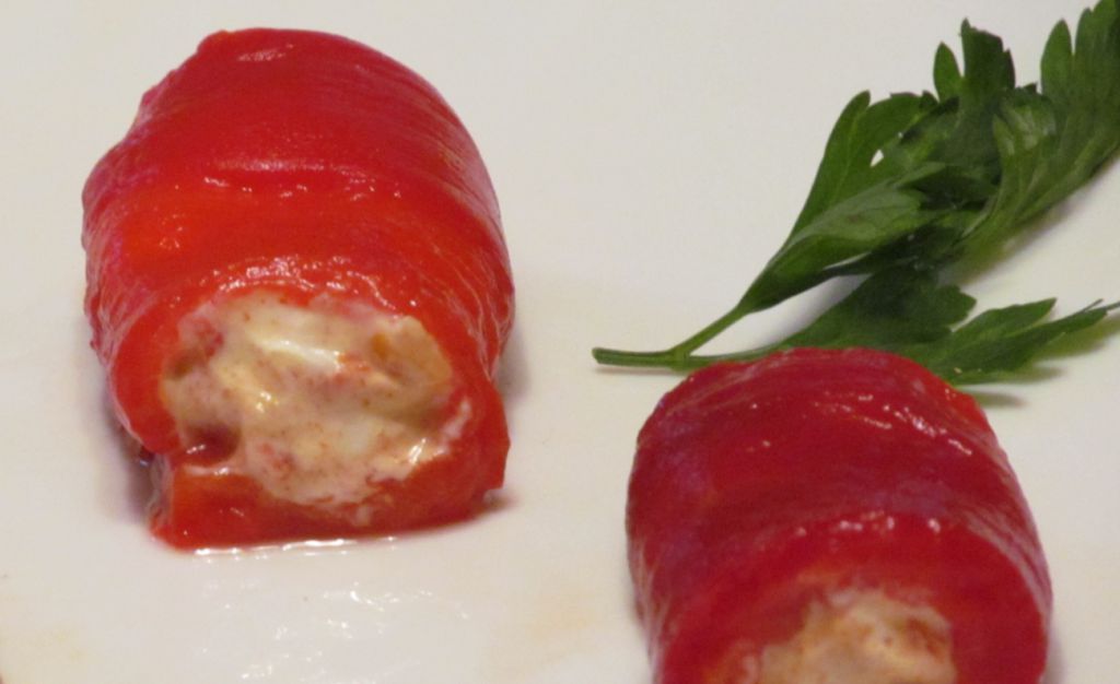 Piquillos rellenos de marisco