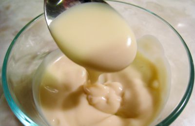 Salsa de yogur cremosa