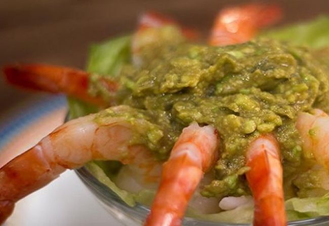 Cóctel de gambas en salsa de aguacate