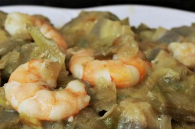 Alcachofas salteadas con langostinos
