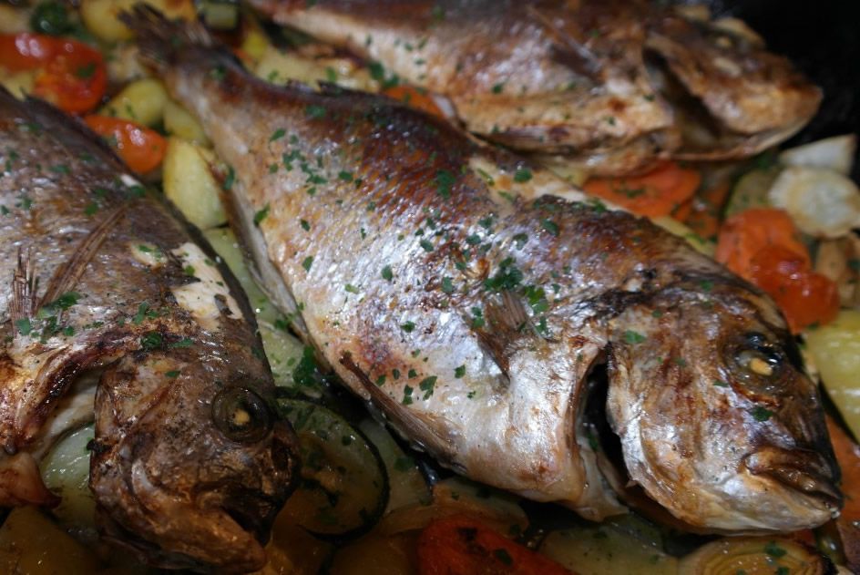 Besugo a la vasca