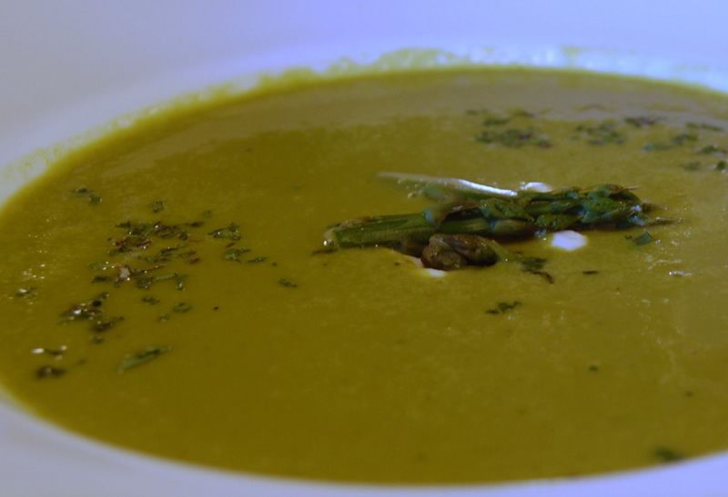 Crema de espárragos al gratén