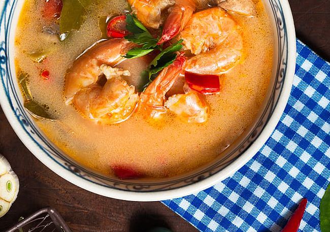 Camarones en caldo