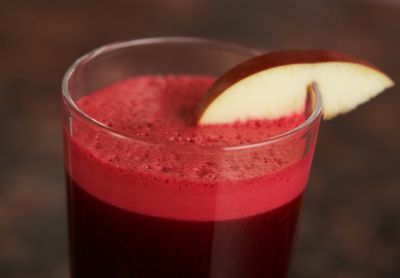 Zumo de manzana, remolacha y jengibre