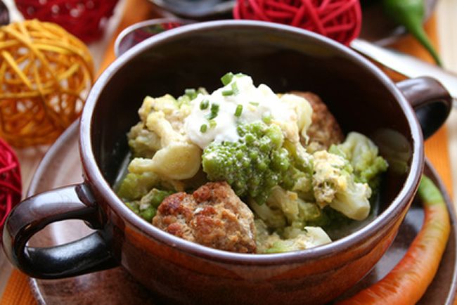Romanesco con salsa ligera de queso