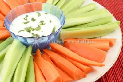 Crudités cuatro salsas