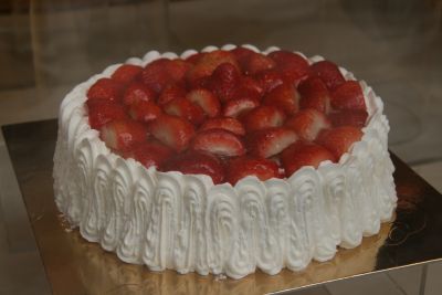 Tarta de fresas y nata