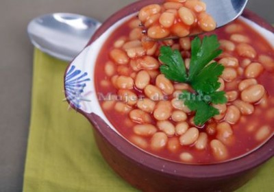 Judías blancas con tomate 5 minutos